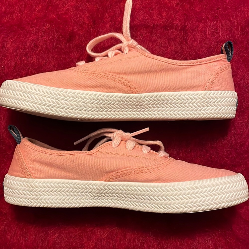 SPERRY WOMENS’s Pink sneakers tennis shoes size 6M